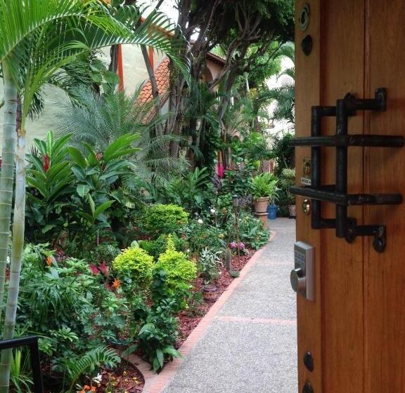 住宿加早餐  Hacienda Escondida Puerto Vallarta
