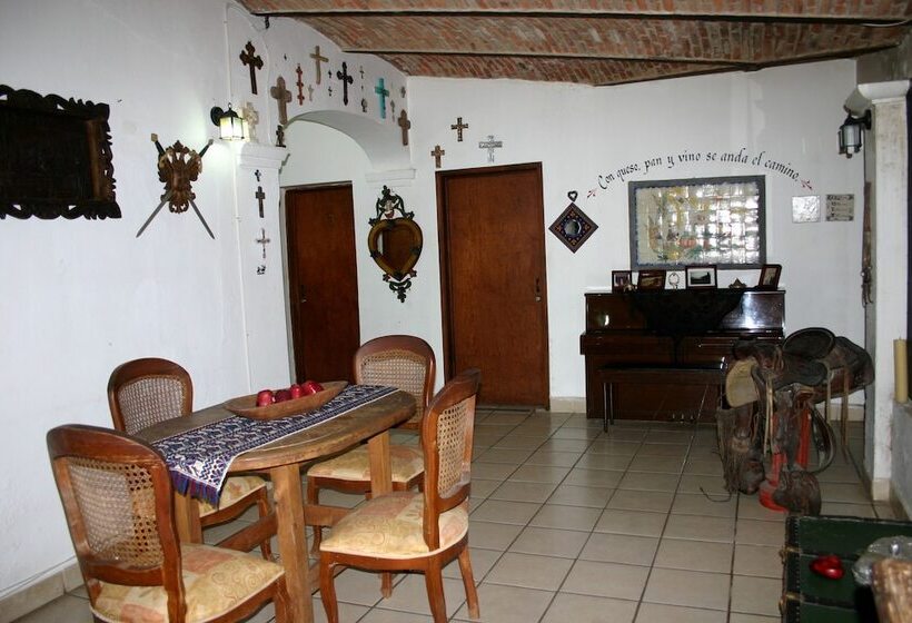 مبيت وإفطار Meson Don Quijote