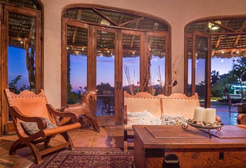 تختخواب و صبحانه Serendipity