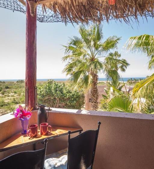 تختخواب و صبحانه Serendipity