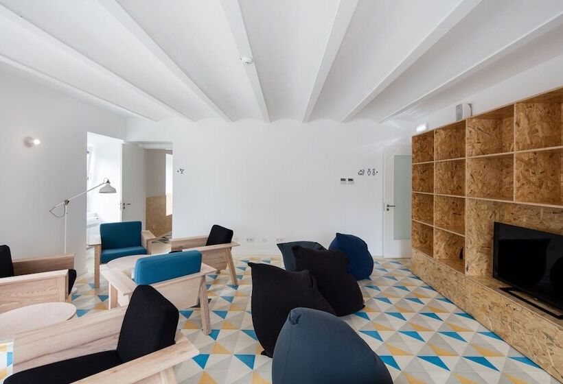 Hostel Conii & Suites Algarve