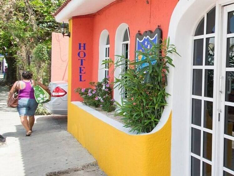 酒店 Acuario Playa Del Carmen