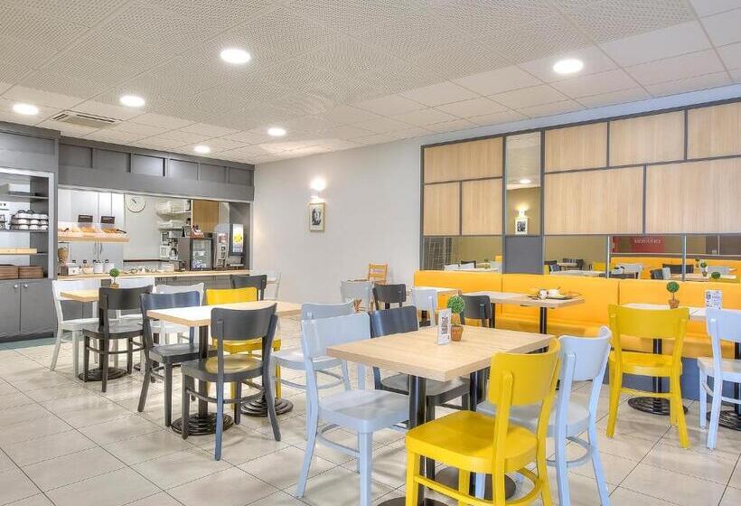 B&b Hotel Villeneuve Loubet Village