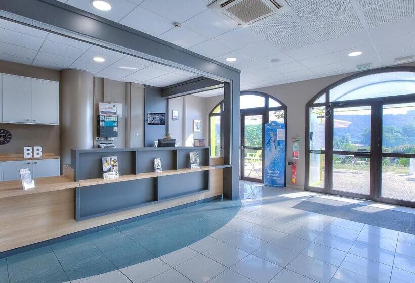 B&b Hotel Villeneuve Loubet Village