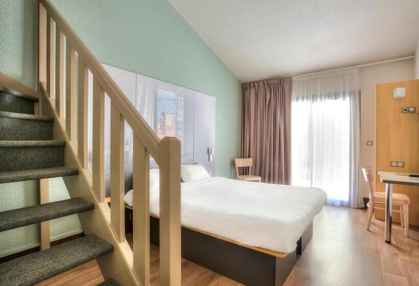 B&b Hotel Villeneuve Loubet Village