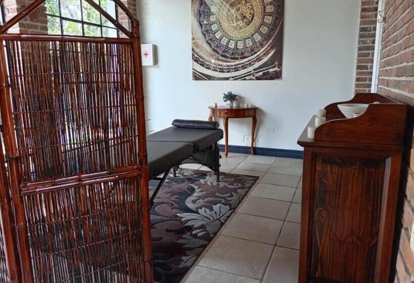 Отель Boutique Casabella