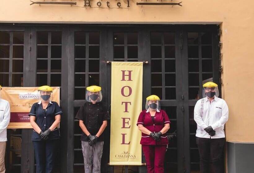 هتل Casa Danna