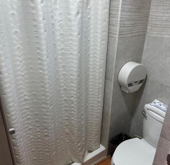 فندق Colonial De Nogales