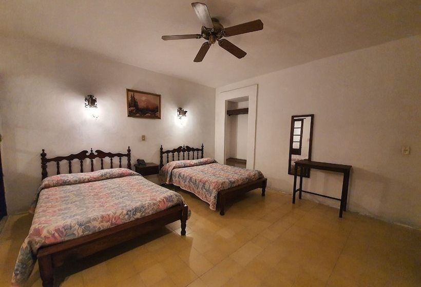 فندق Colonial Restaurante & Bar