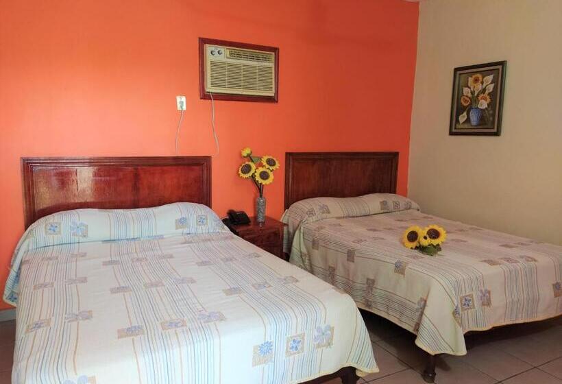 Отель D´ Carmona