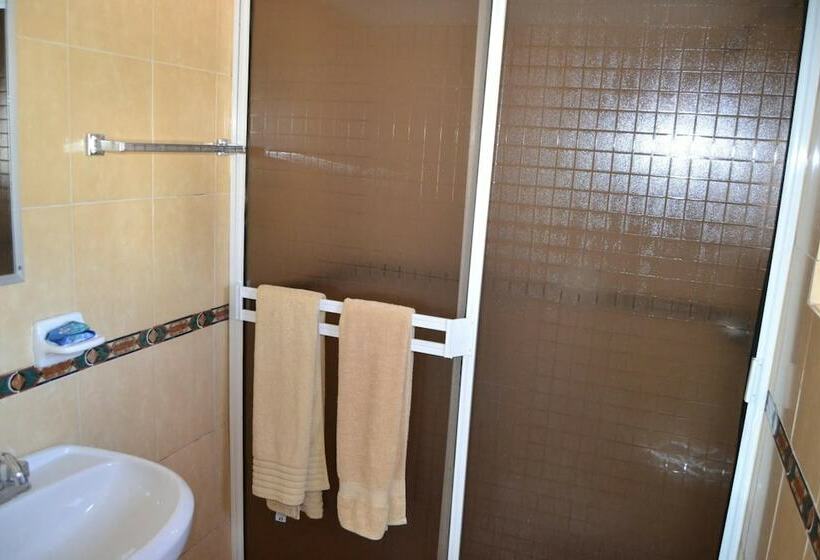 فندق Doña Crucita