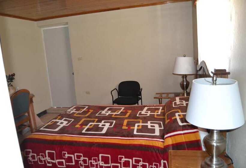 فندق Doña Crucita