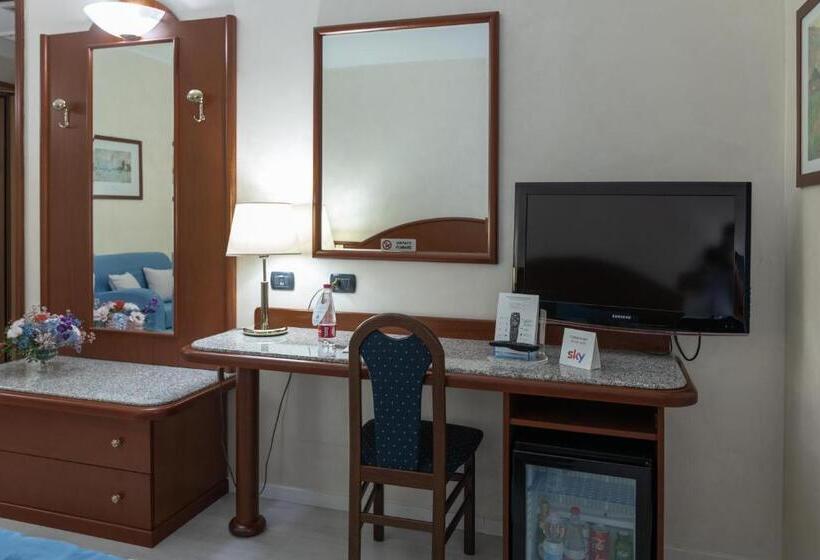 Edra Palace Hotel & Ristorante