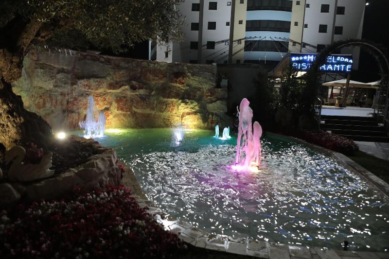 Edra Palace Hotel & Ristorante