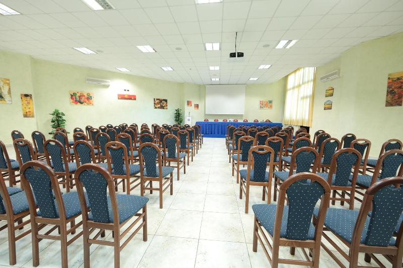 Edra Palace Hotel & Ristorante