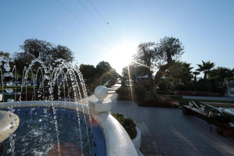 Edra Palace Hotel & Ristorante