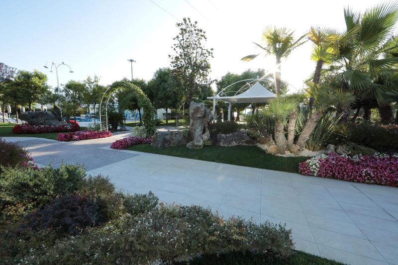 Edra Palace Hotel & Ristorante