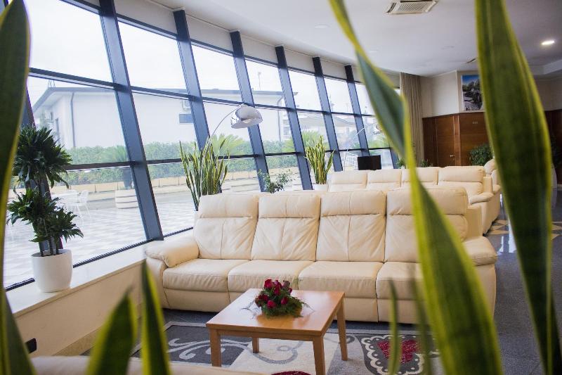 Edra Palace Hotel & Ristorante