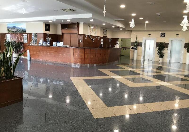 Edra Palace Hotel & Ristorante