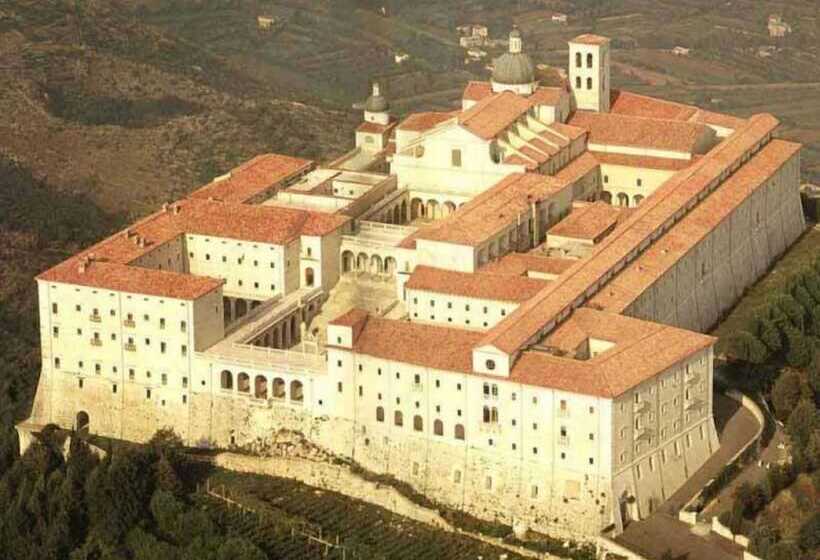 Edra Palace Hotel & Ristorante