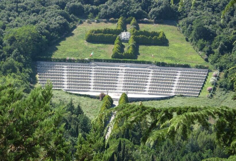 Edra Palace Hotel & Ristorante