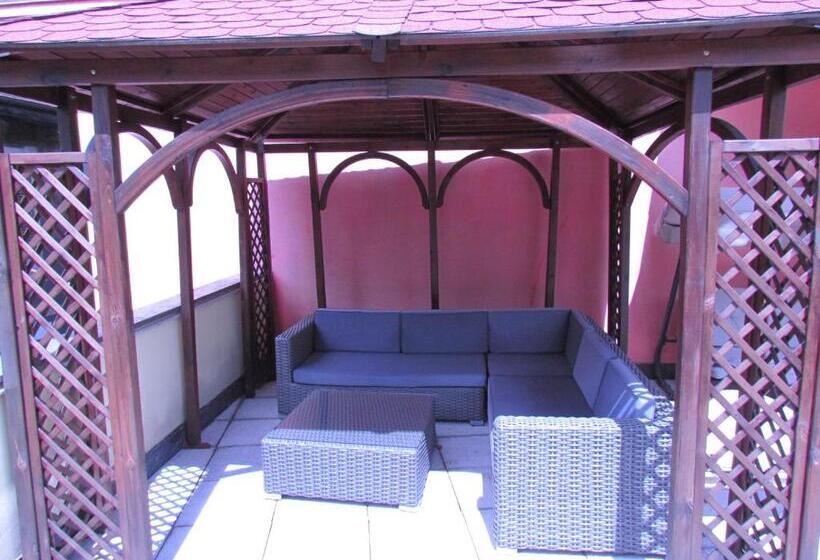 בית מלון כפרי Emiliana