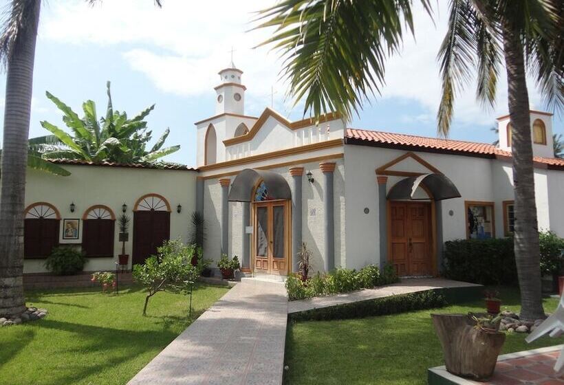 Отель Hacienda Flamingos