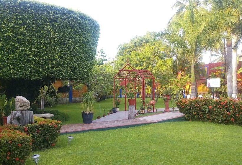 Отель Hacienda Flamingos