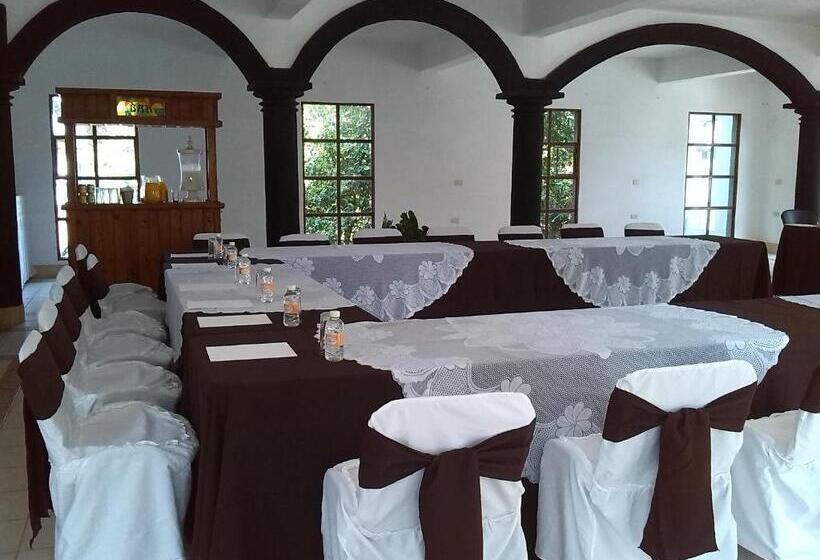 فندق Hacienda Xico Inn