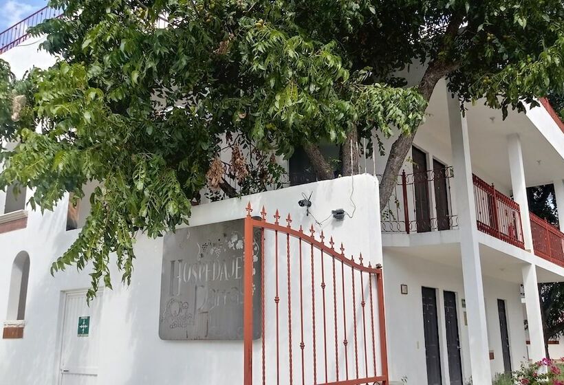 ホテル Hospedaje Parras