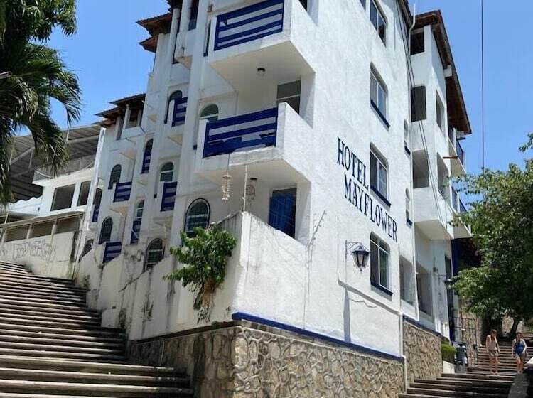 هتل & Hostal Mayflower