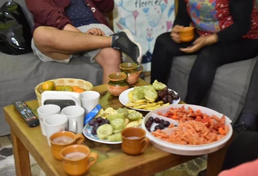 هتل Hostal Quinto Sol Huamantla