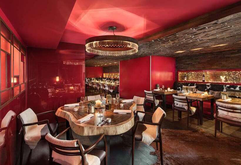 ホテル Hôtel Barrière Les Neiges Courchevel