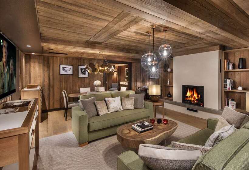 هتل Hôtel Barrière Les Neiges Courchevel