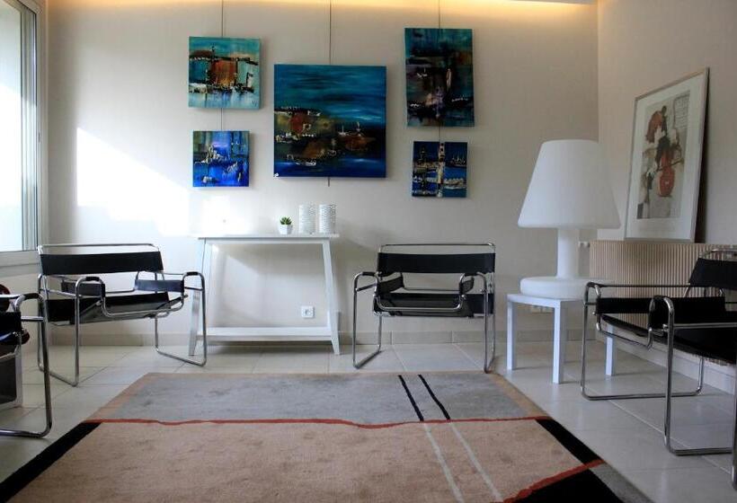 호텔 Hôtel Poste Et Champanne