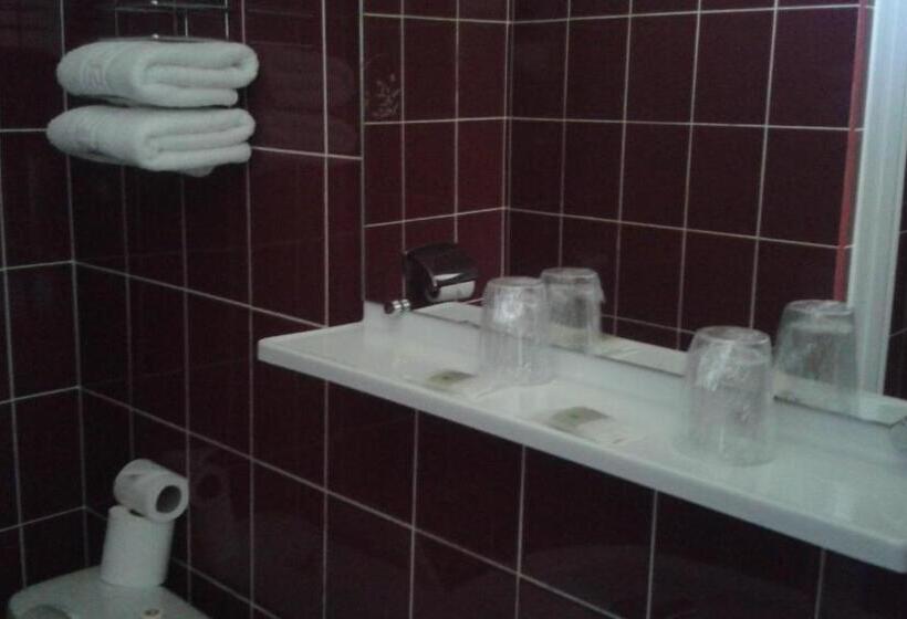 فندق Hôtel Restaurant Le Pavillon