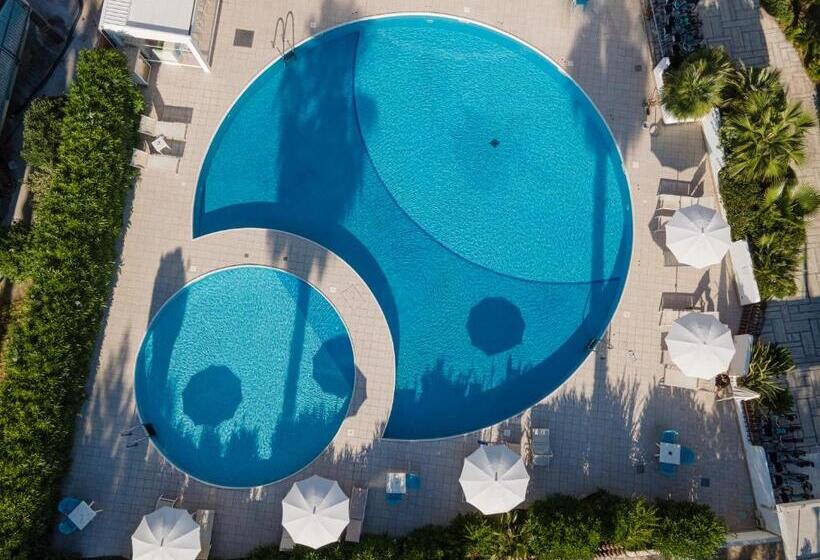 ホテル International