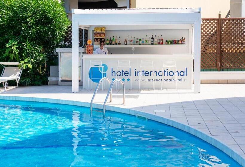 ホテル International