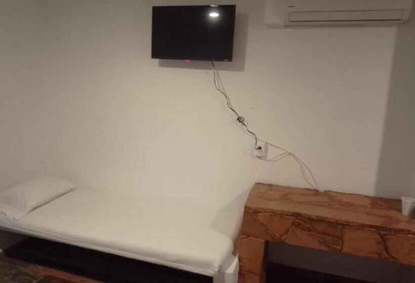 Отель Ito Escondido