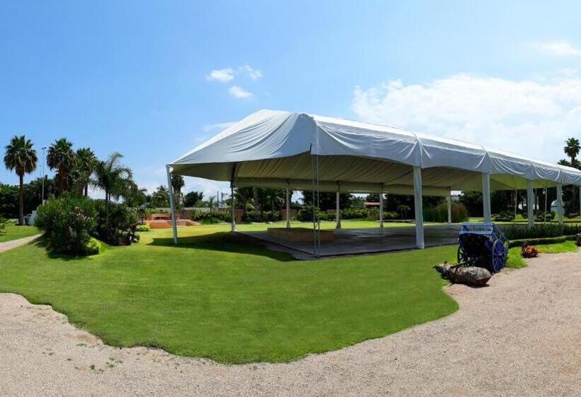 ホテル Jardín Cerritos Xochitepec