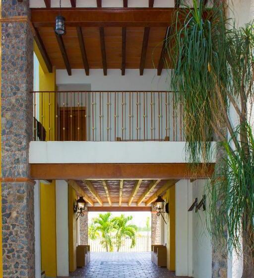 ホテル Jardín Cerritos Xochitepec