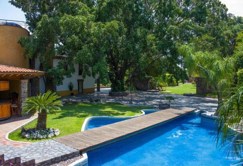 ホテル Jardín Cerritos Xochitepec