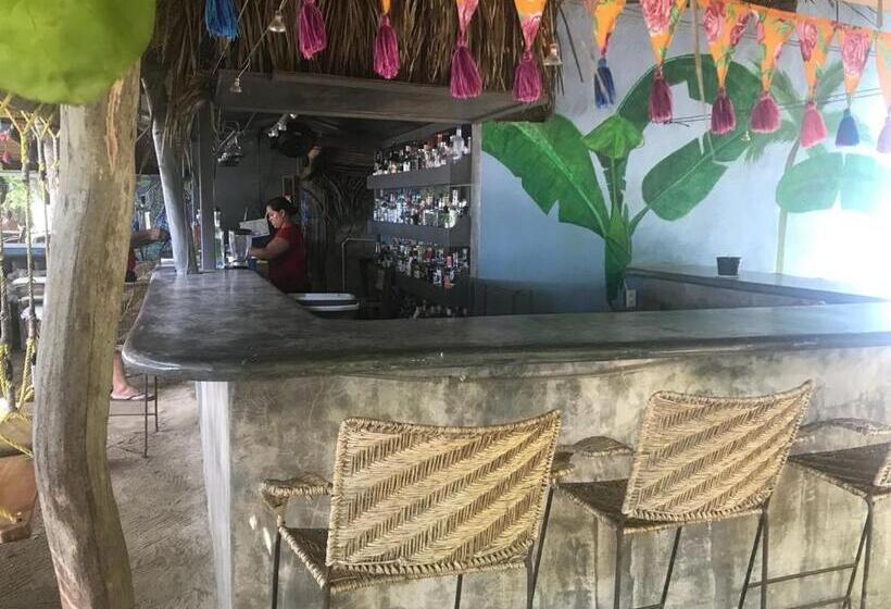 酒店 Junto Al Rio Bungalows & Suites