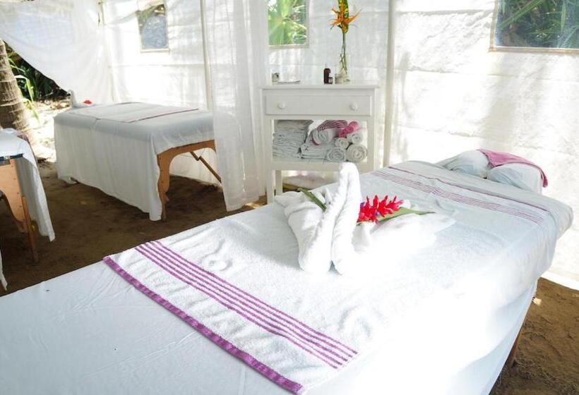 酒店 Junto Al Rio Bungalows & Suites