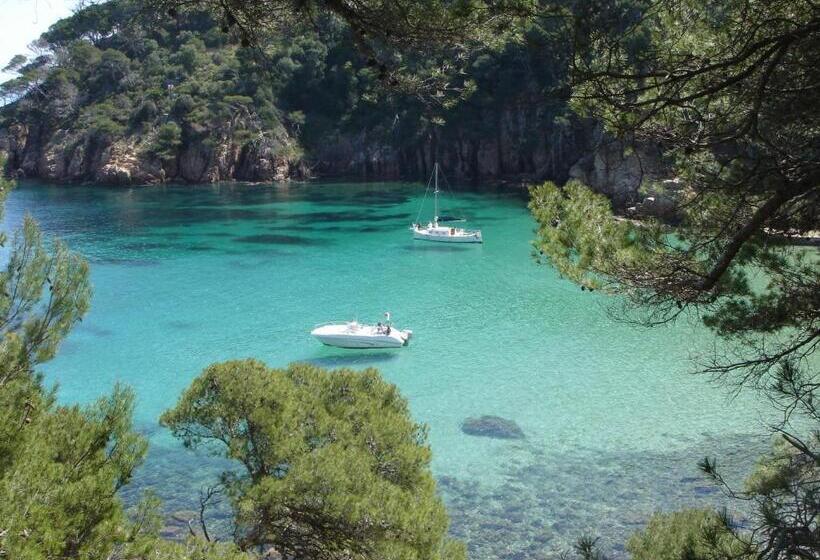 هتل L Aixart Aiguablava