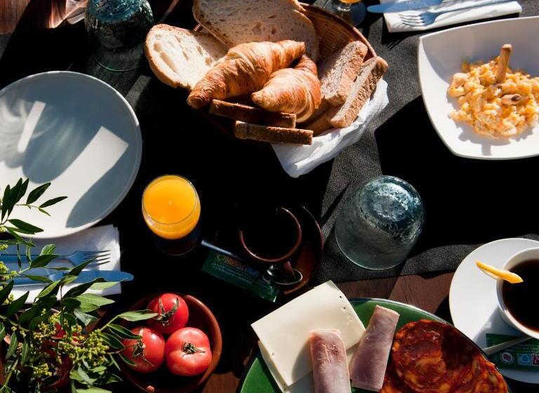 هتل L Aixart Aiguablava