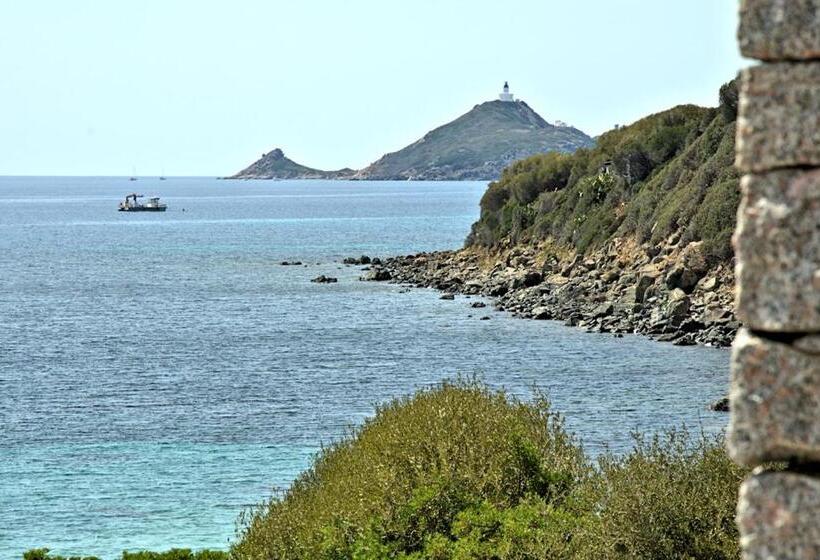 Отель La Parata