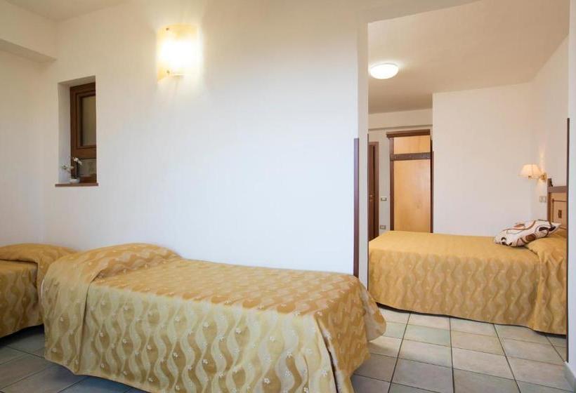 בית מלון כפרי La Playa