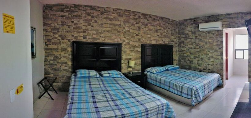 בית מלון כפרי Laguna Inn