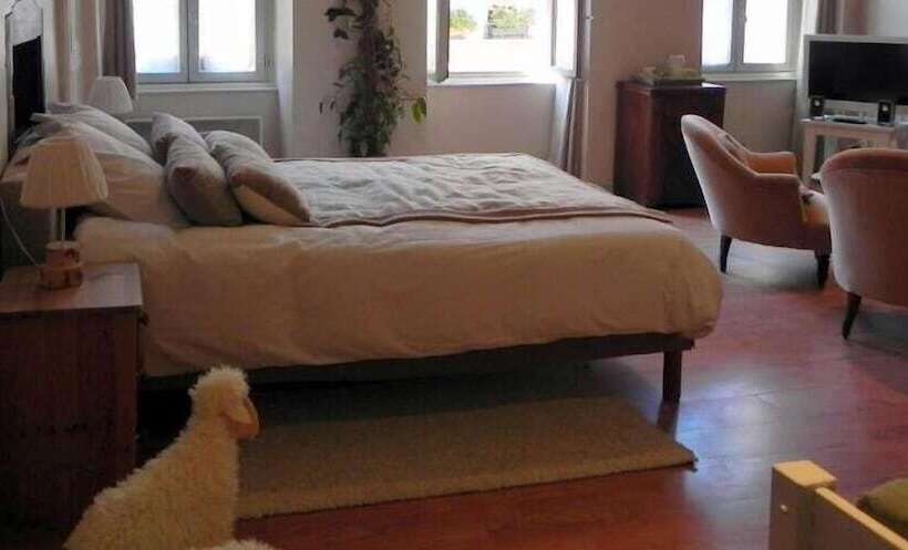 Отель Les Filateries